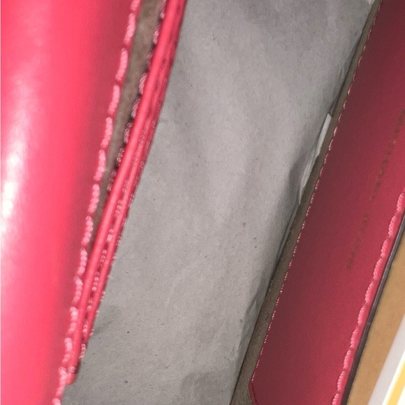 Michael Kors Crossbody Bag with Gold Chain - Picture 5 of 7